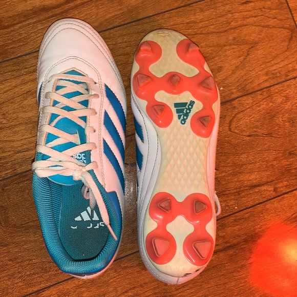 Soccer Cleats - Picture 3 of 3